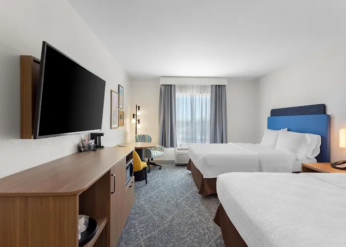 Hampton & Chicago Hotel Deer Park