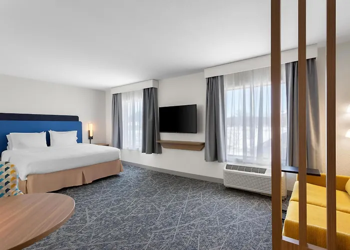 Hampton & Chicago 3*