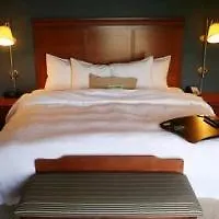 Hampton & Chicago 3*